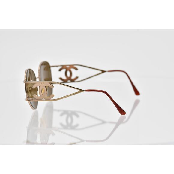 Chanel 05258 45002 Vintage Sunglasses - LENSES FAIR/FRAMES GOOD - READ - Picture 7 of 16